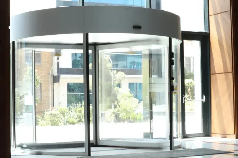 درب اتوماتیک گردان تمام شیشه METAXDOOR مدل GL30-SA